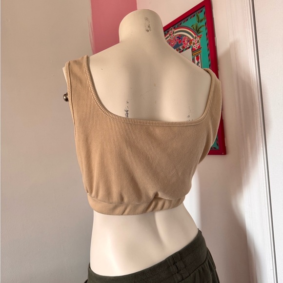 Beige Ribbed Cropped Bra Top - Picture 3 of 6